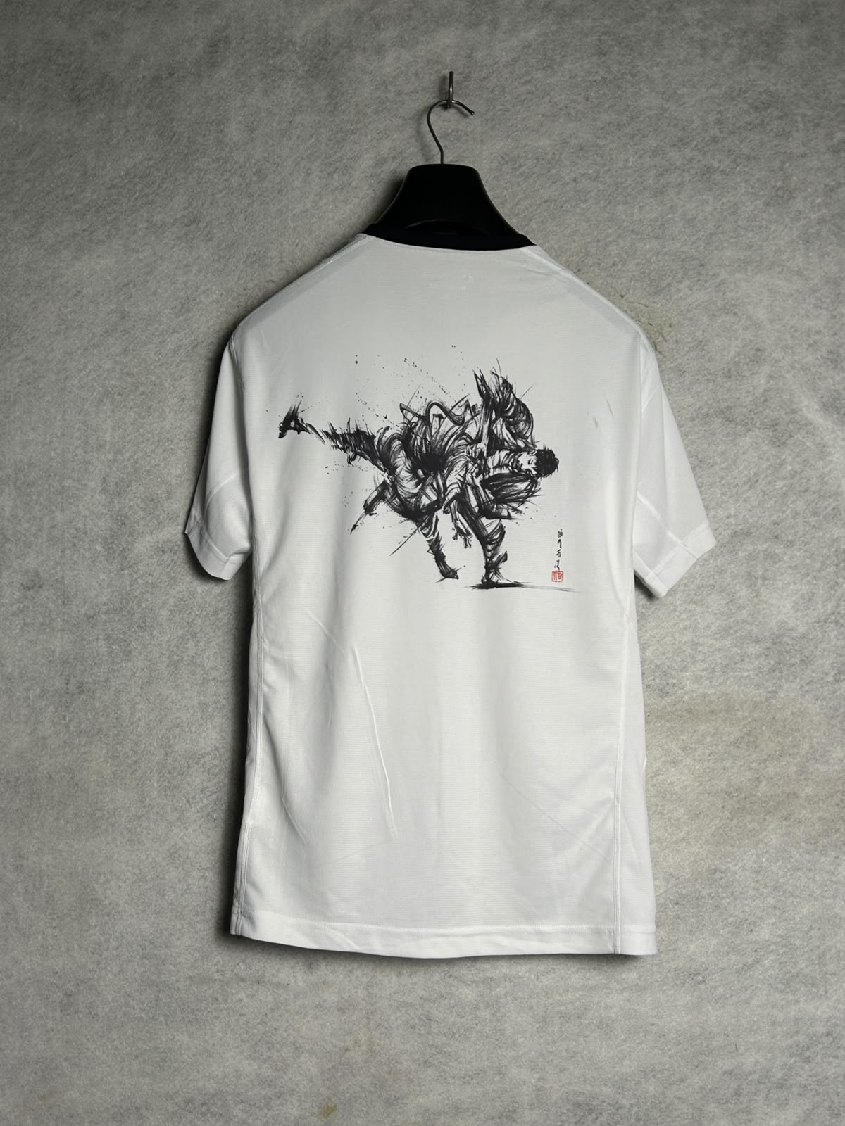 Champion Big Logo White Round Neck - Medium