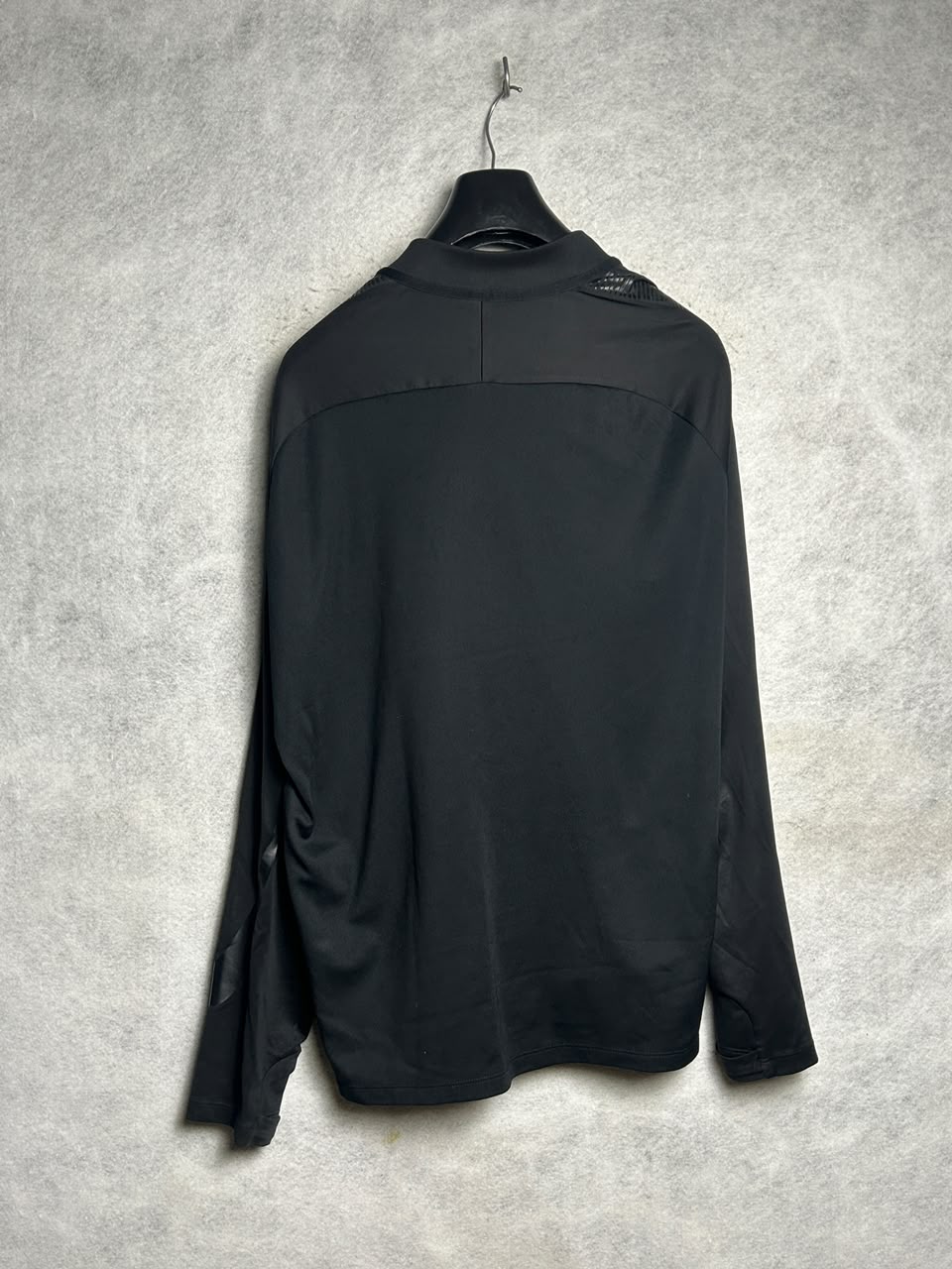 Nike Black Full Sleeves Half Zip - Large