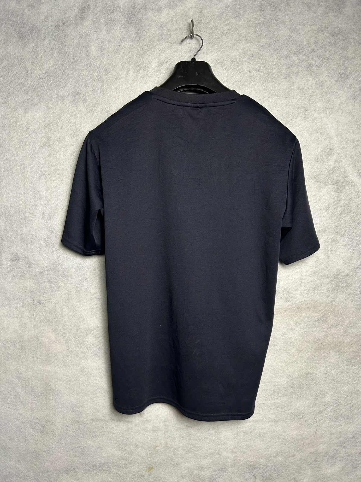 Head Black Round Neck - Large
