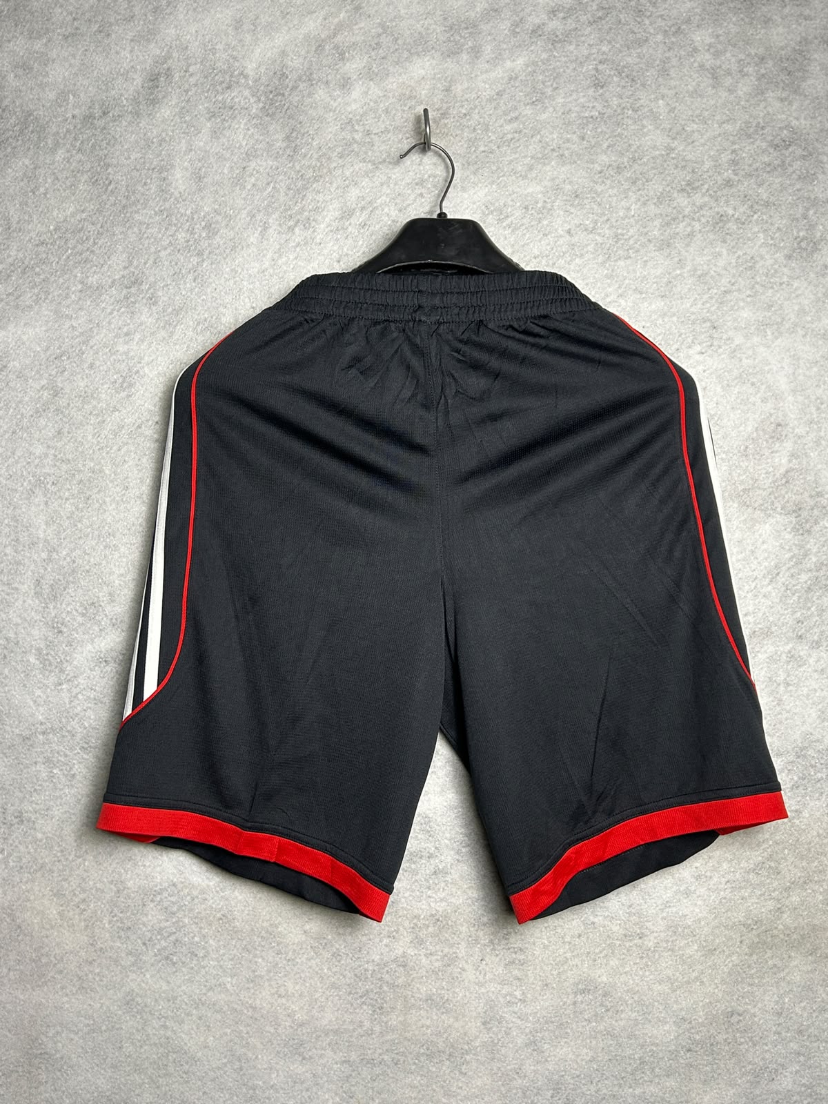 Adidas Black - XL