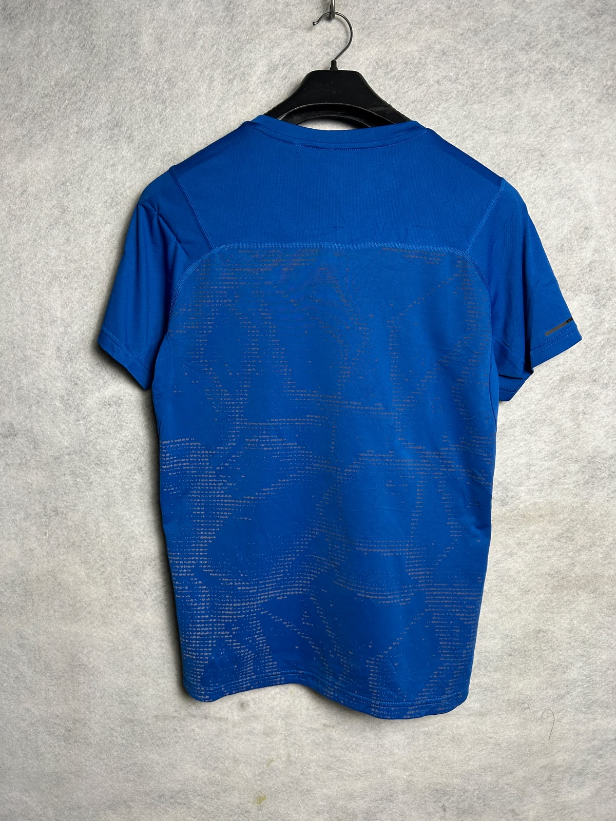 Asics Blue Round Neck - Large