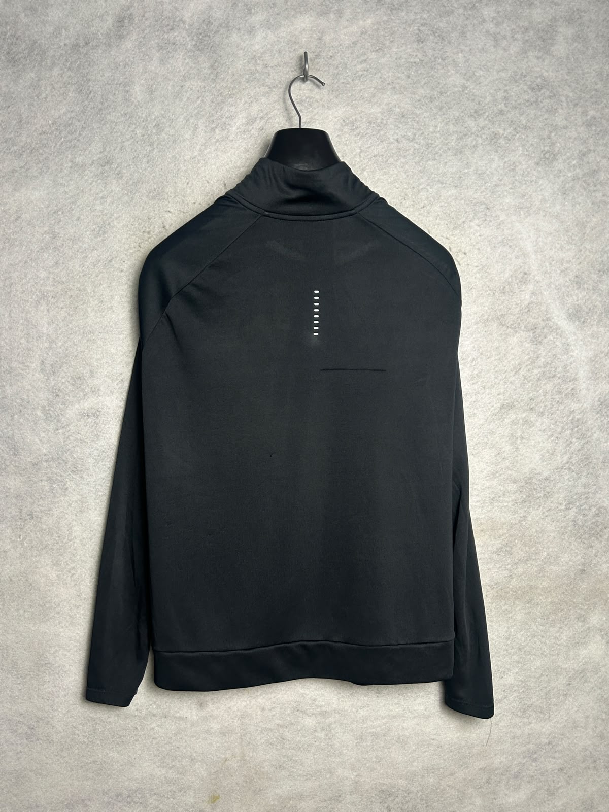 Nike Big Logo Black Full Sleeves - Large