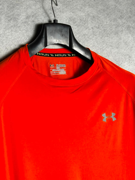 Under Armour Red Heat Gear Fitted - 2XL