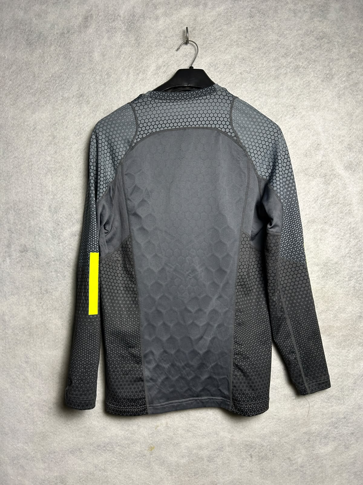 Nike Pro Hyperwarm Round Neck Full Sleeves - Medium