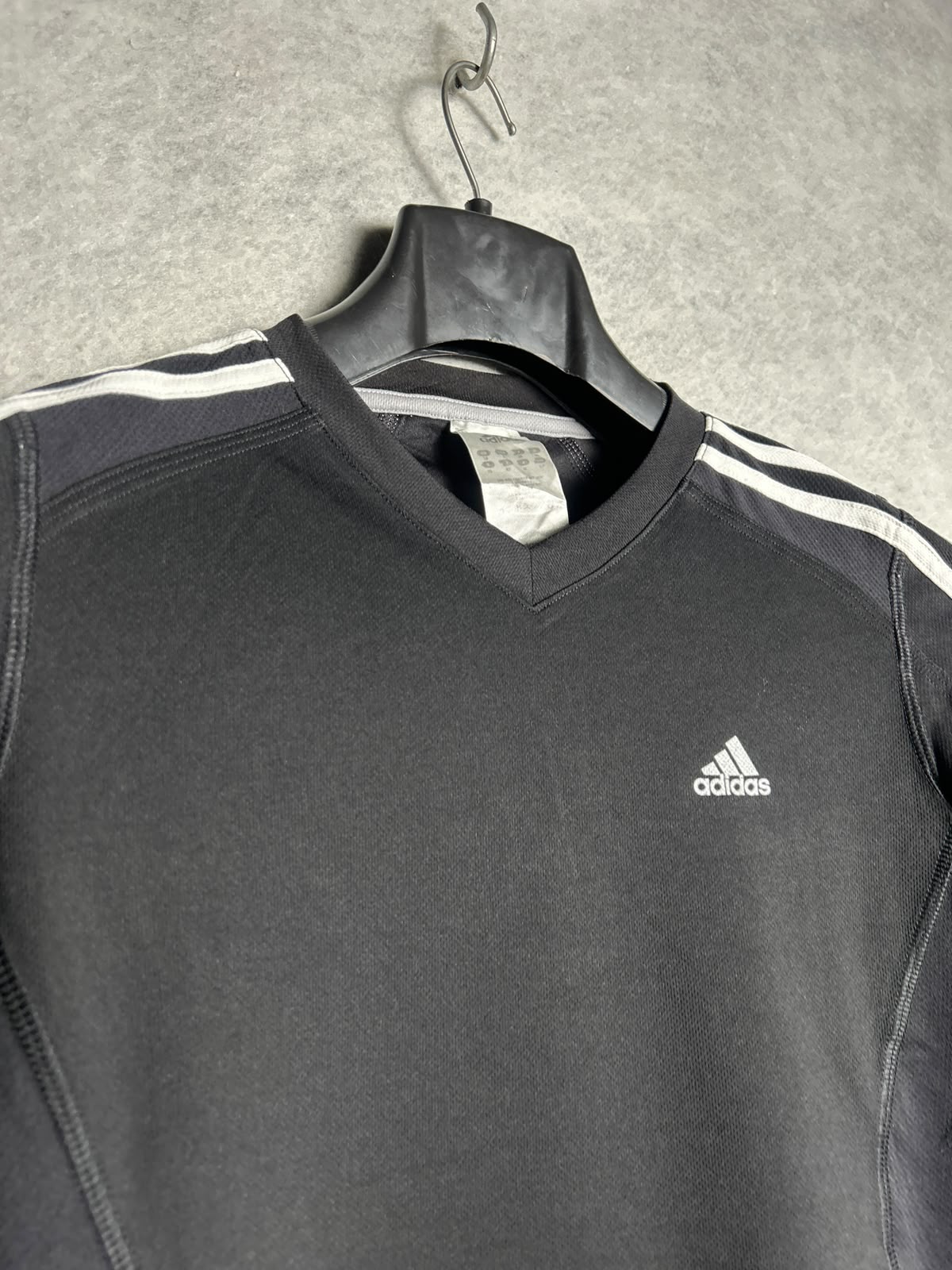 Adidas Black Round Neck - Medium