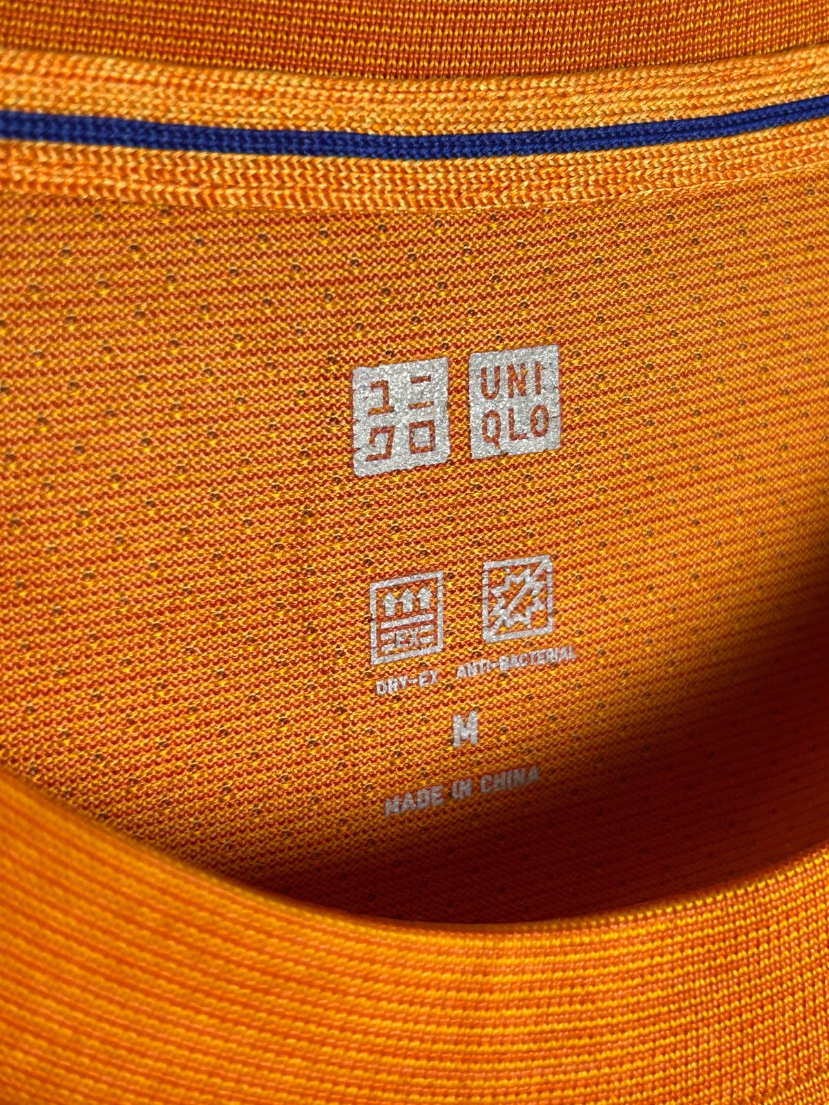 UNIQLO Orange Round Neck - Medium