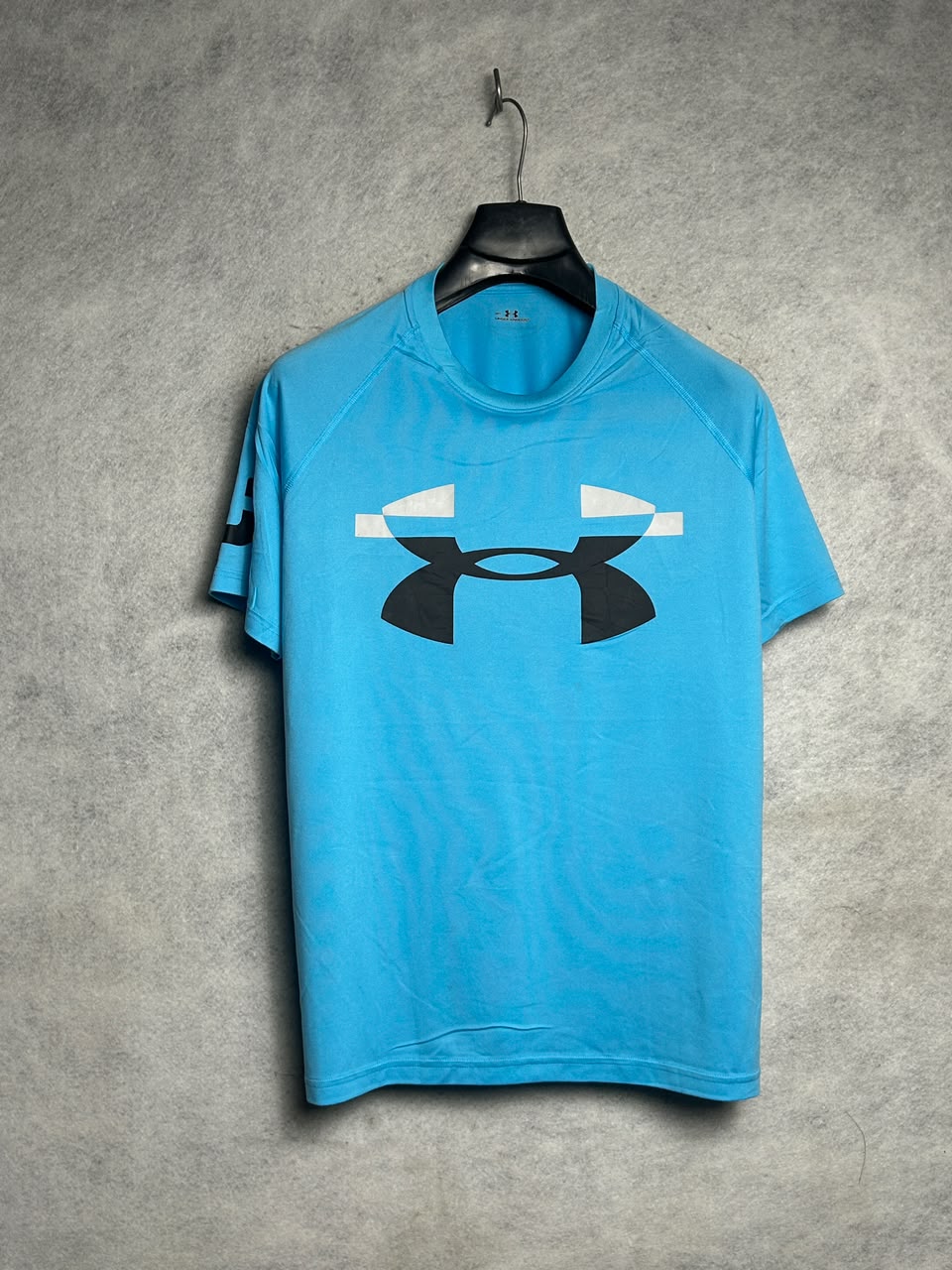 Under Armour Big Logo Round Neck - Medium