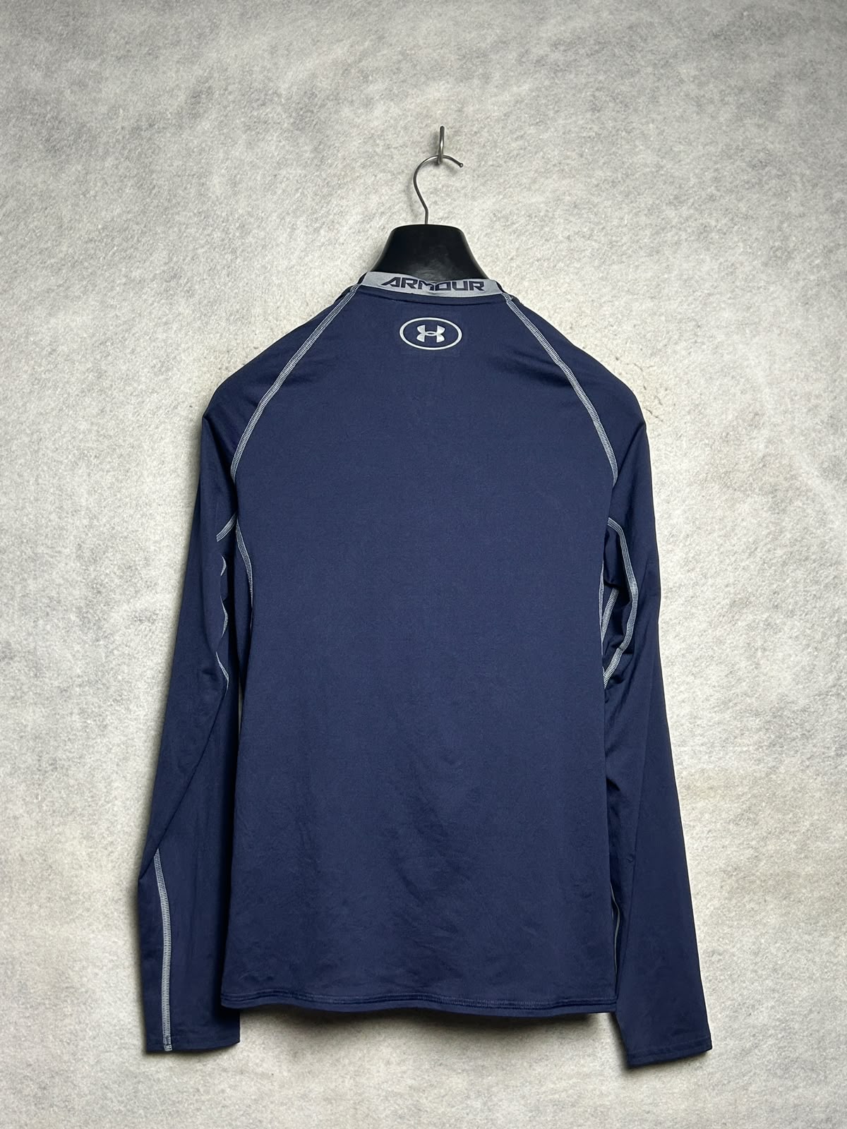 Under Armour Heat Gear Full Sleeves Round Neck - Large