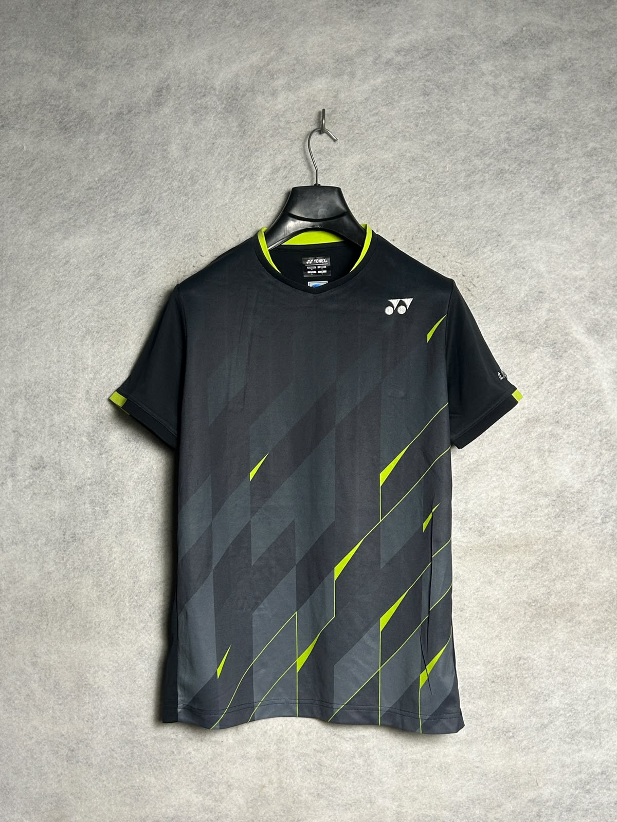 Yonex Black Printed Round Neck - Large