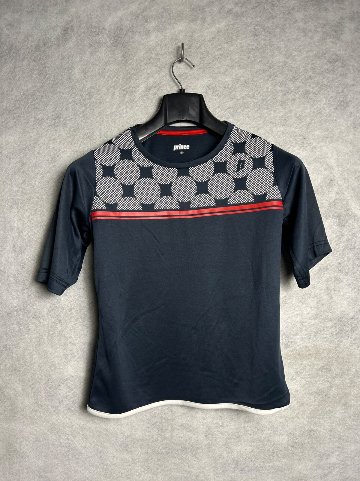 Prince Round Neck - Large