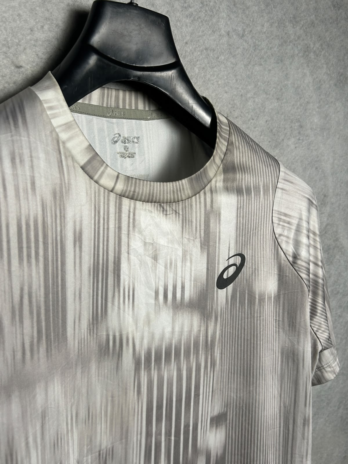 Asics Printed Round Neck - Small