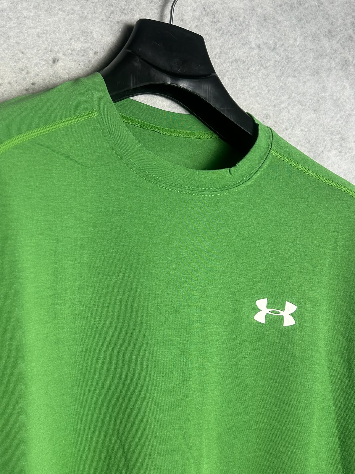 Under Armour Green Round Neck - Large