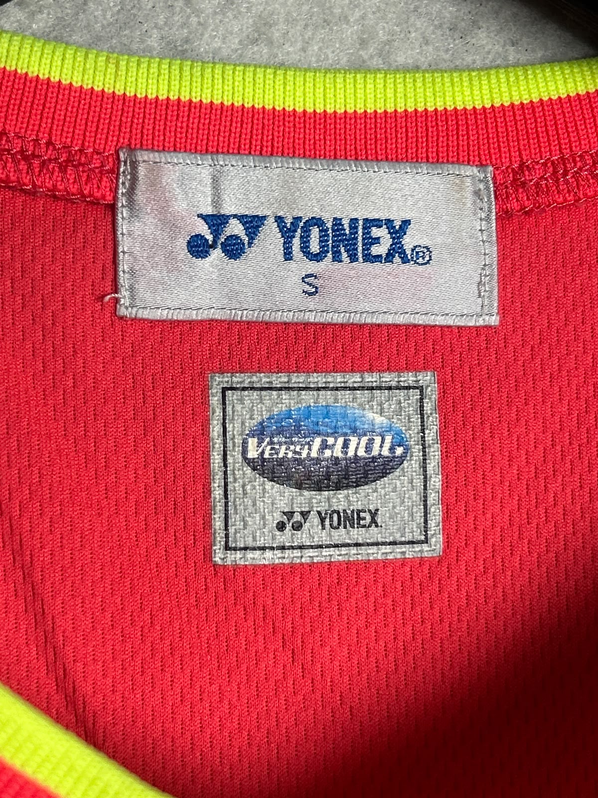 Yonex Very Cool V Neck - Small