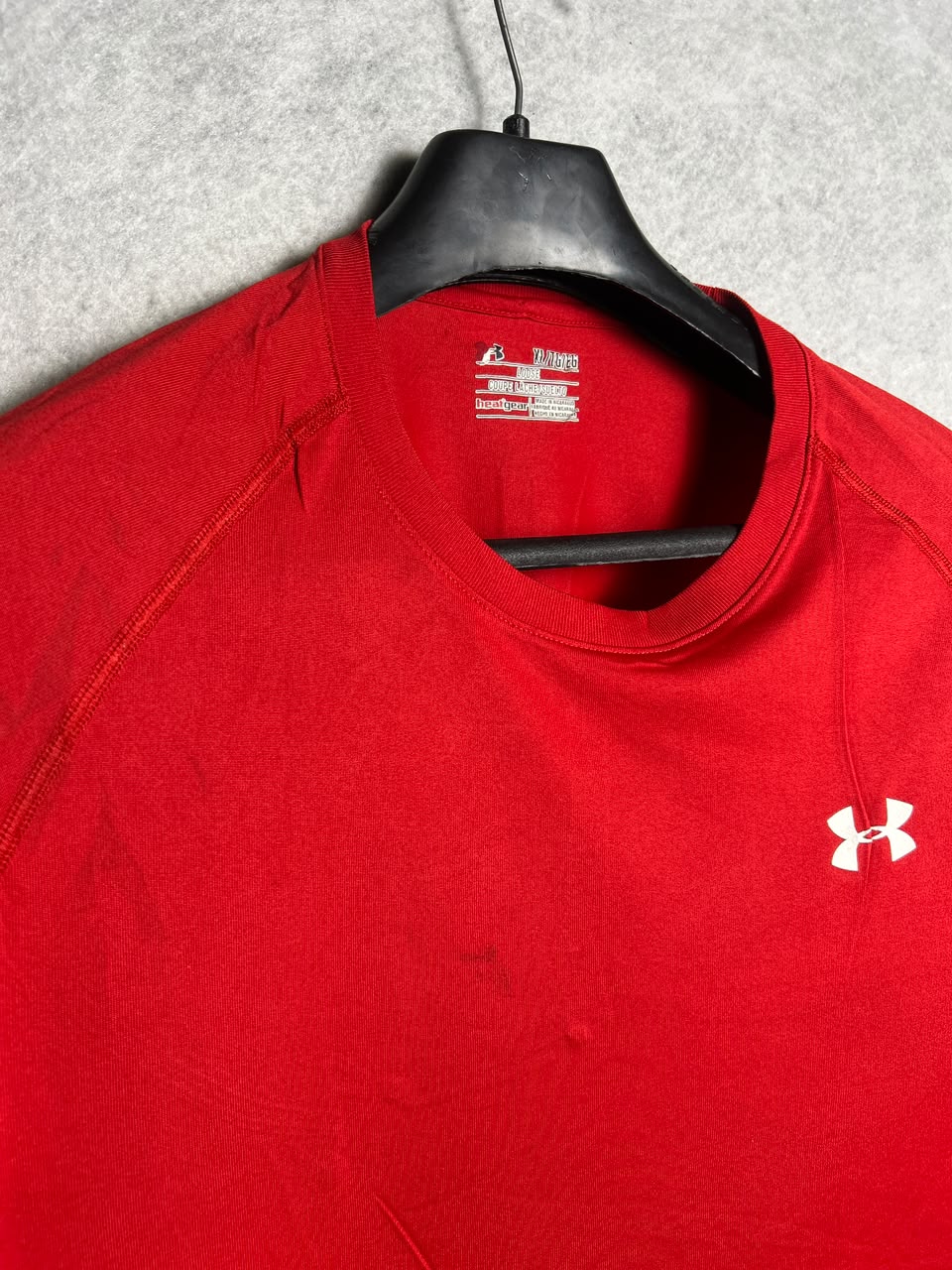 Under Armour Heat Gear Loose Red Round Neck - XL