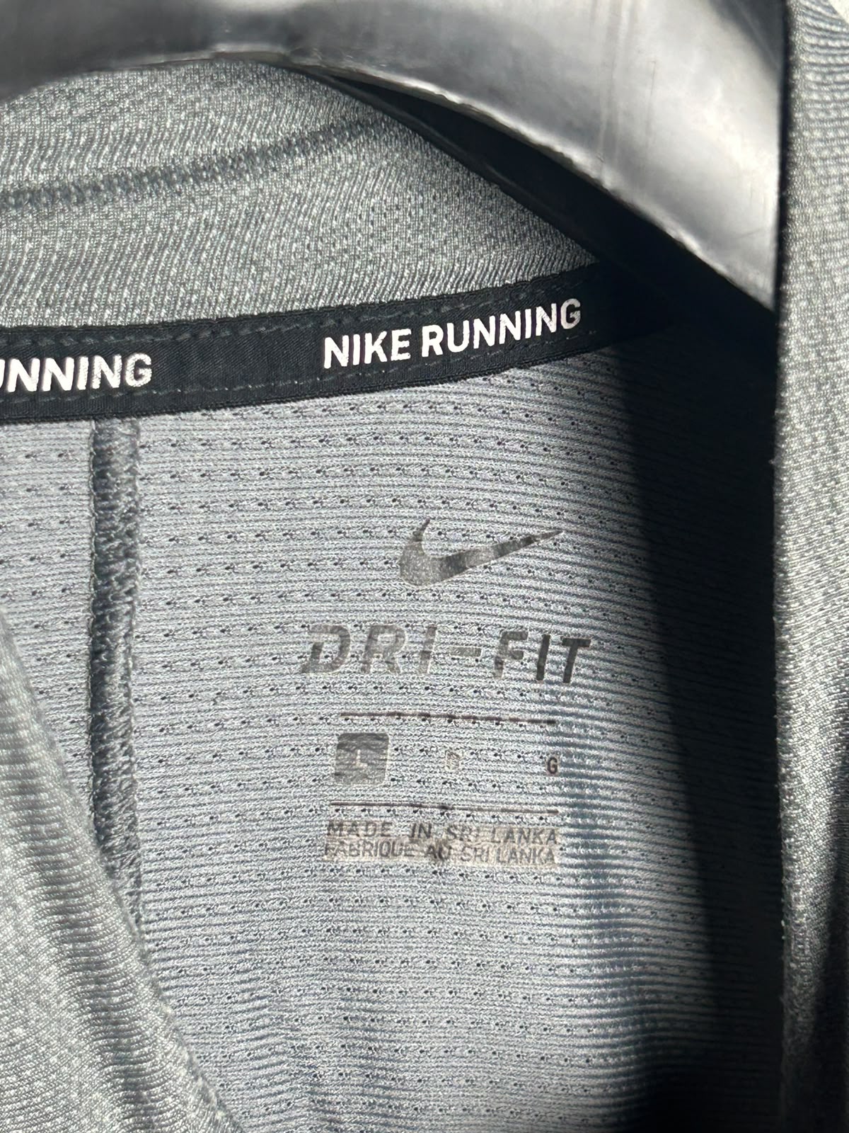 Nike Dri Fit Full Sleeves Half Zip Grey - Large