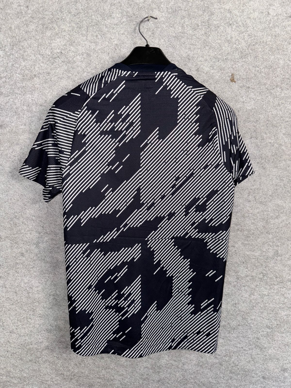Adidas ClimaCool Lined Tee - Large