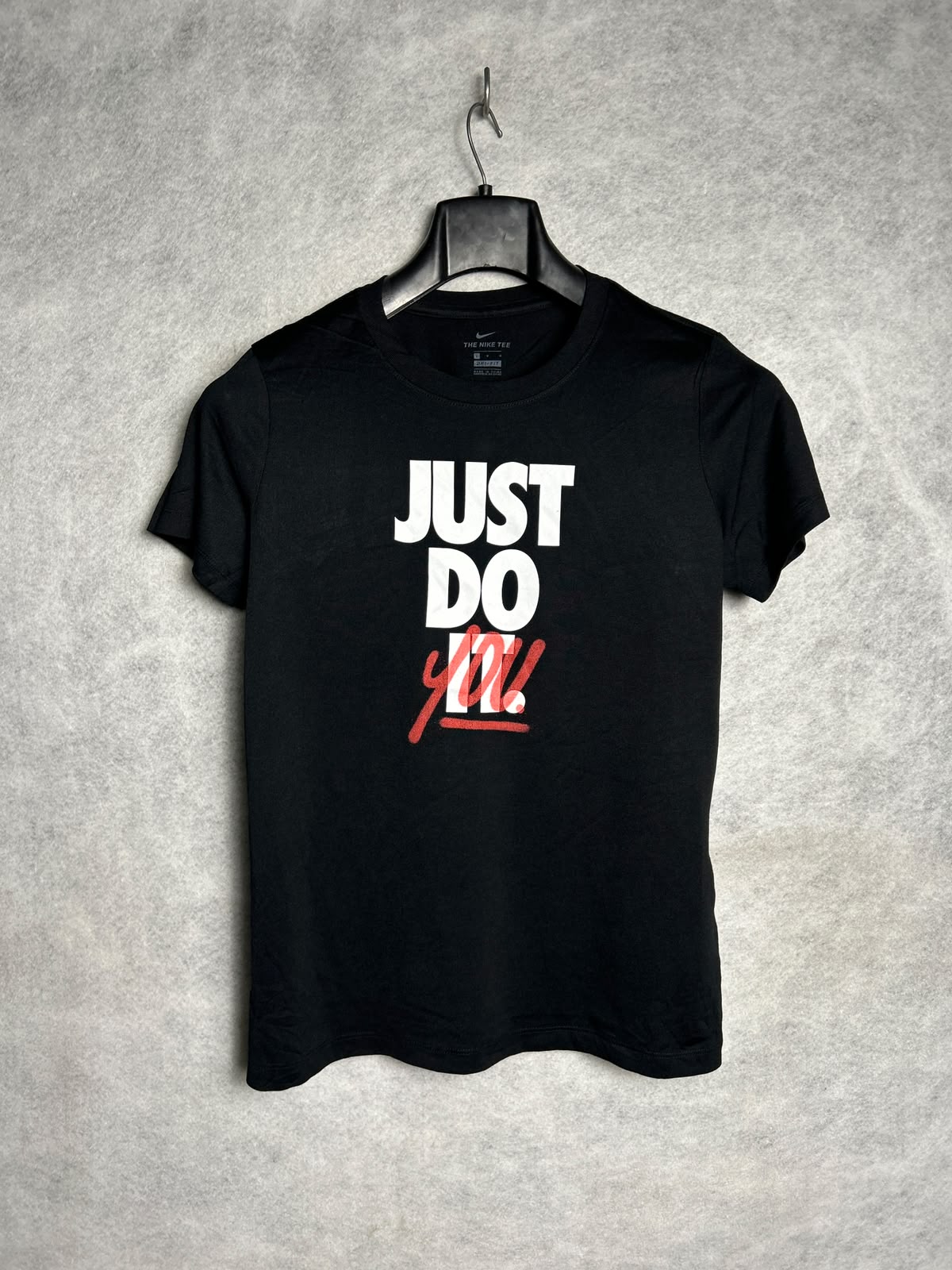 The Nike Tee Black Round Dri Fit - Large