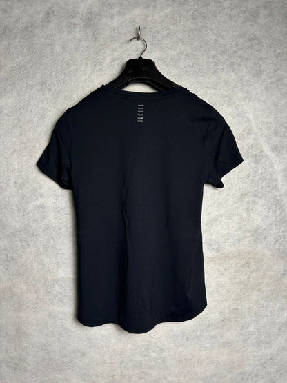 Under Armour Black Round Neck - Medium