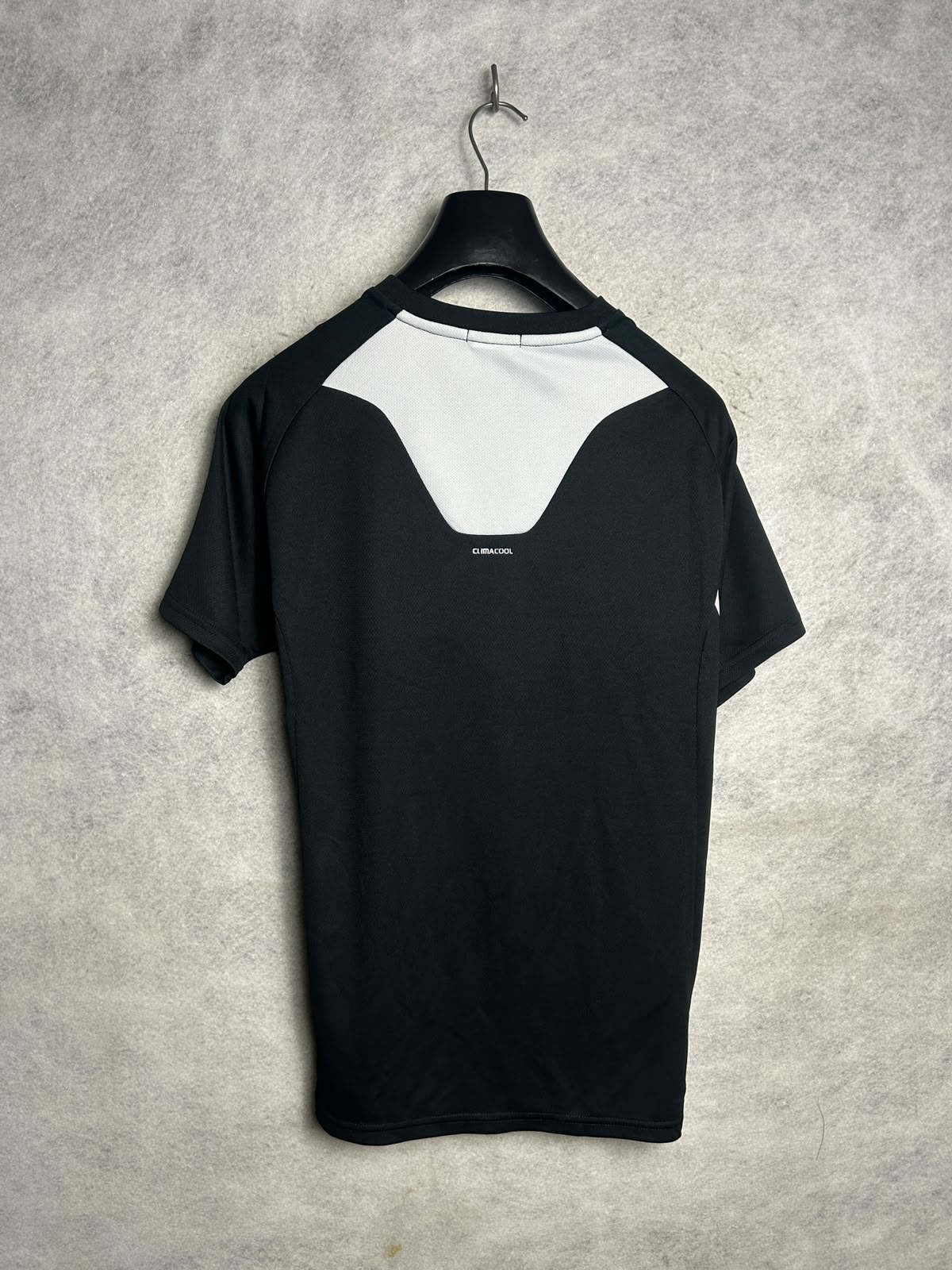 Adidas Climacool Black Round Neck - Large