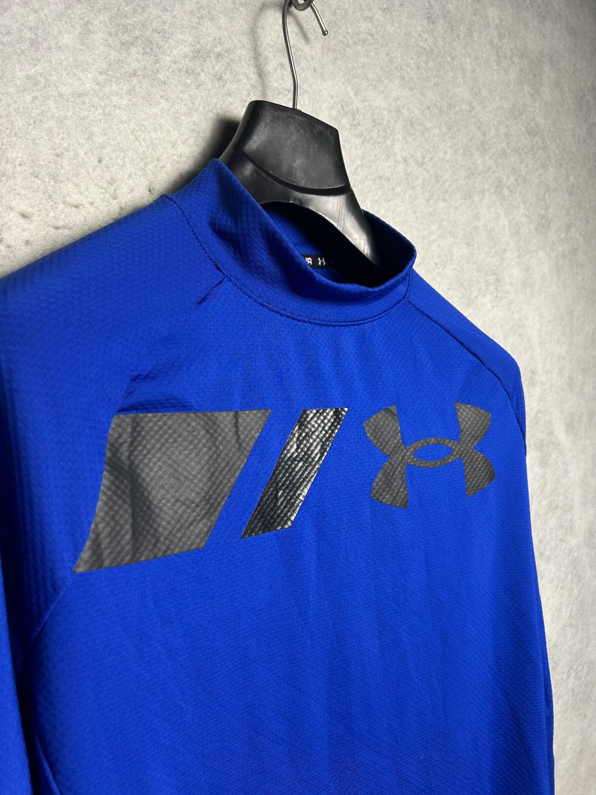 Under Armour Cold Gear Big Logo Blue Full Sleeves - Medium