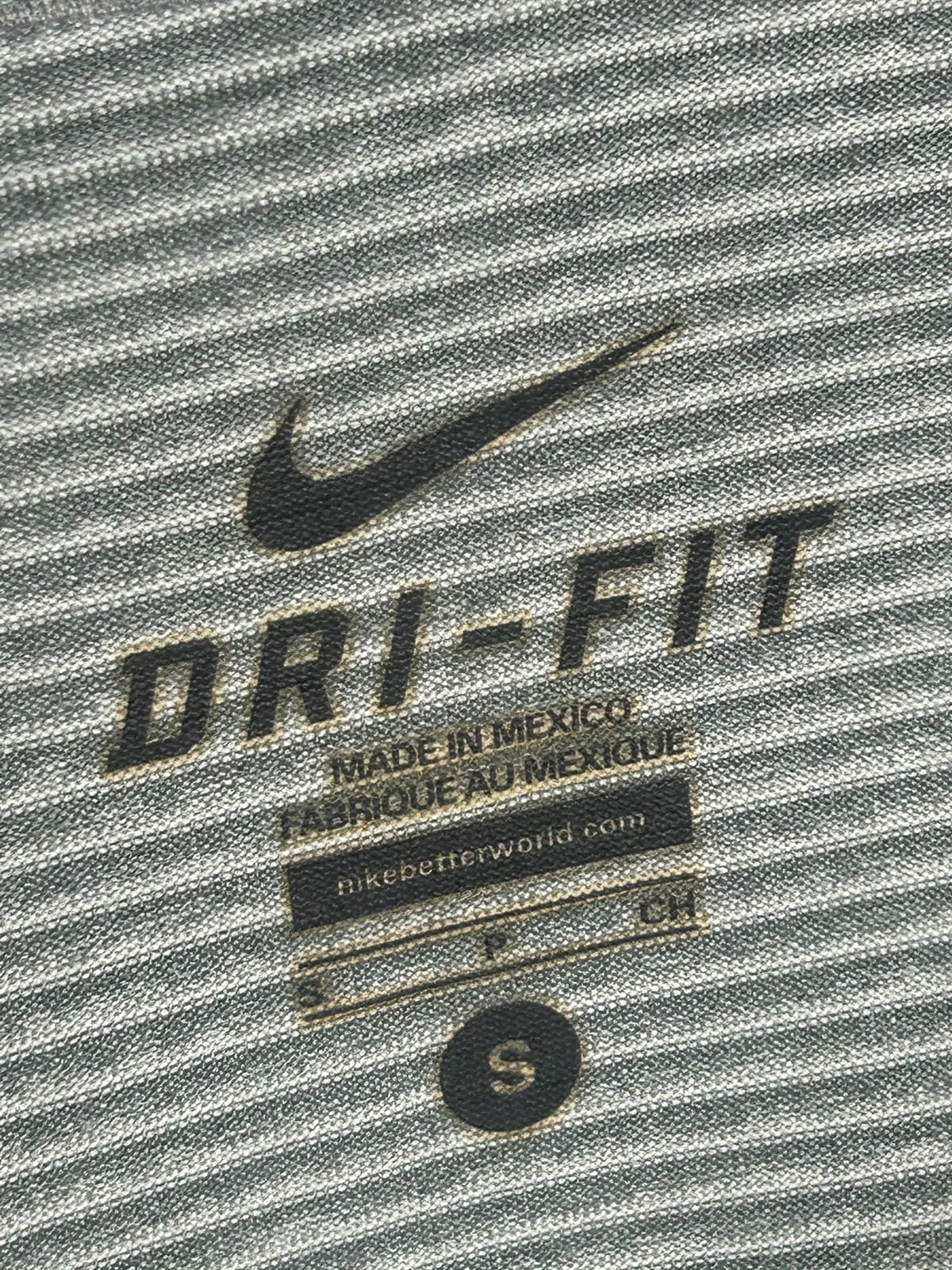 Nike Dri Fit Grey Round Neck - Small