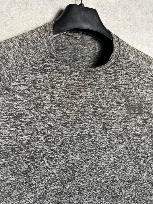 Under Armour Grey Round Neck - Medium