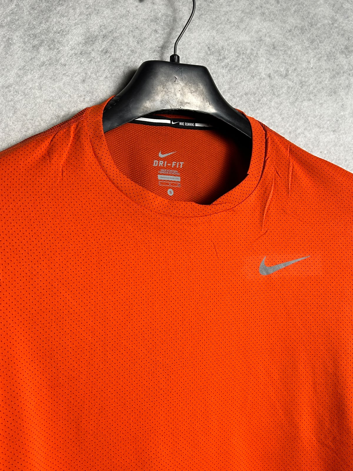 Nike Dri Fit Red Round Neck - Small