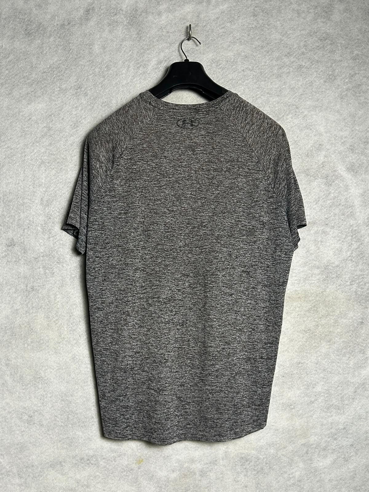 Under Armour Grey Round Neck - XXL