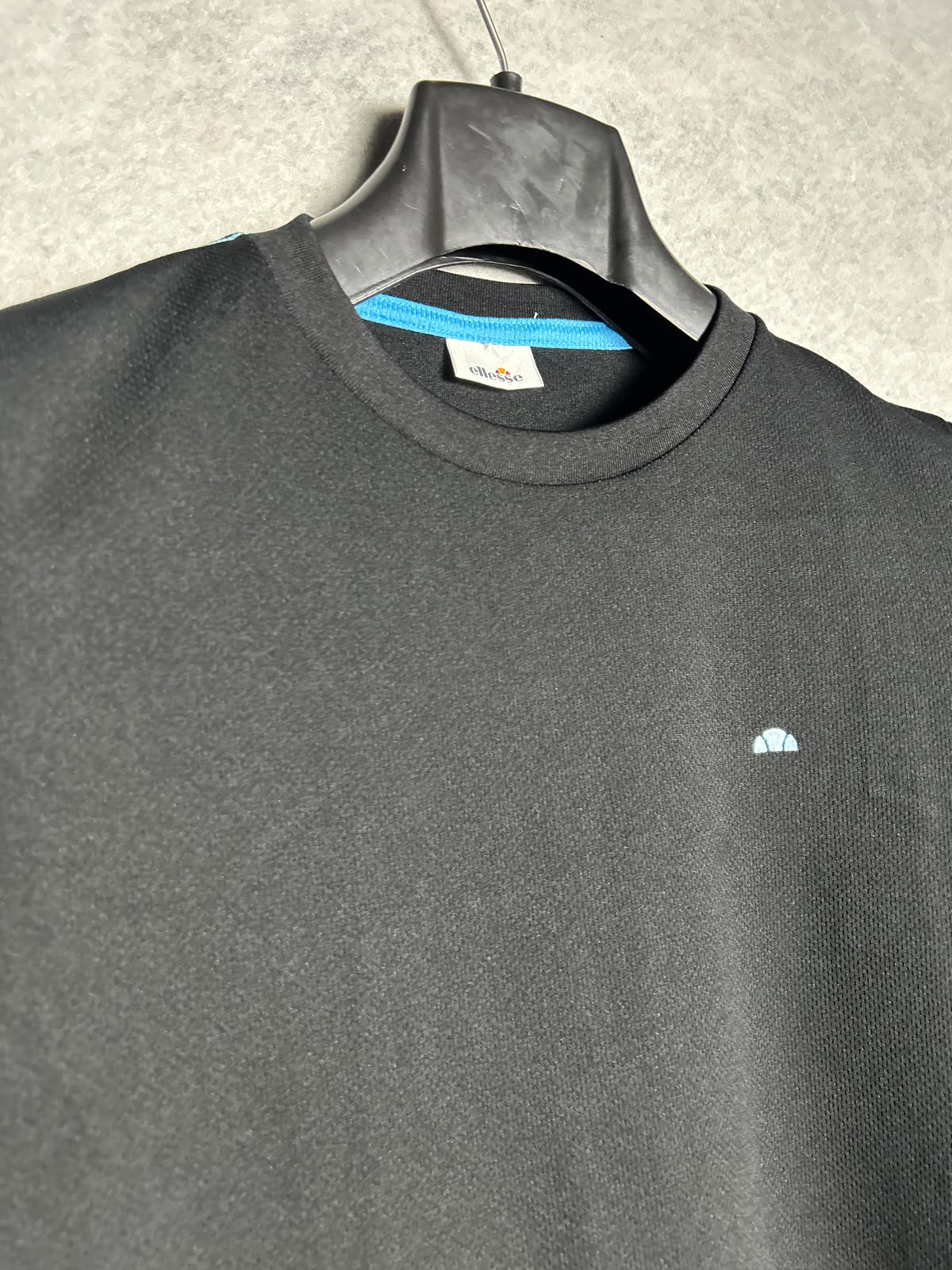 Ellesse Round Neck - Large