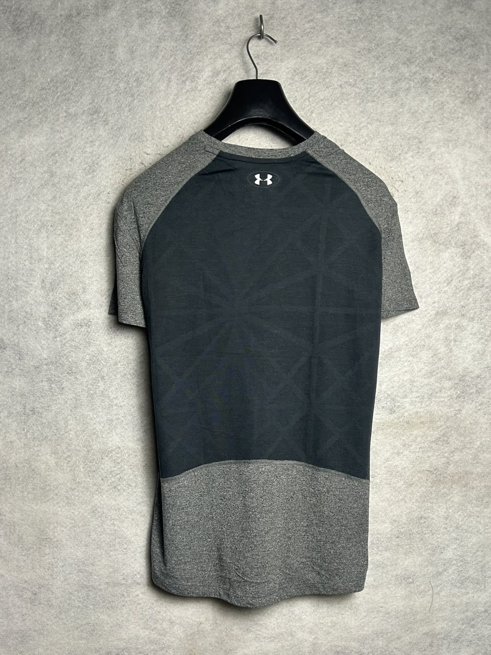 Under Armour Heat Gear Black And Grey - Medium