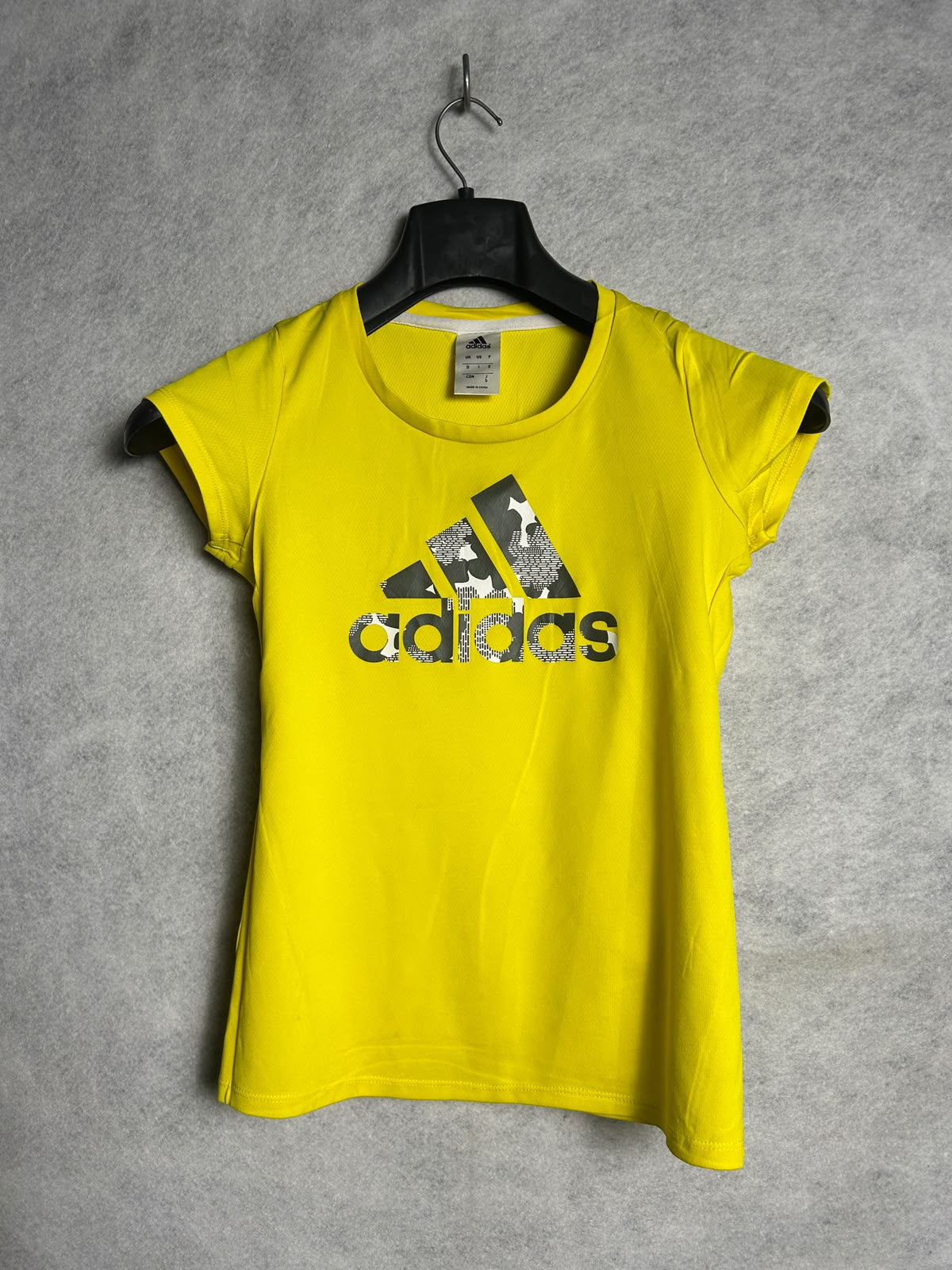Adidas Round Neck - Small