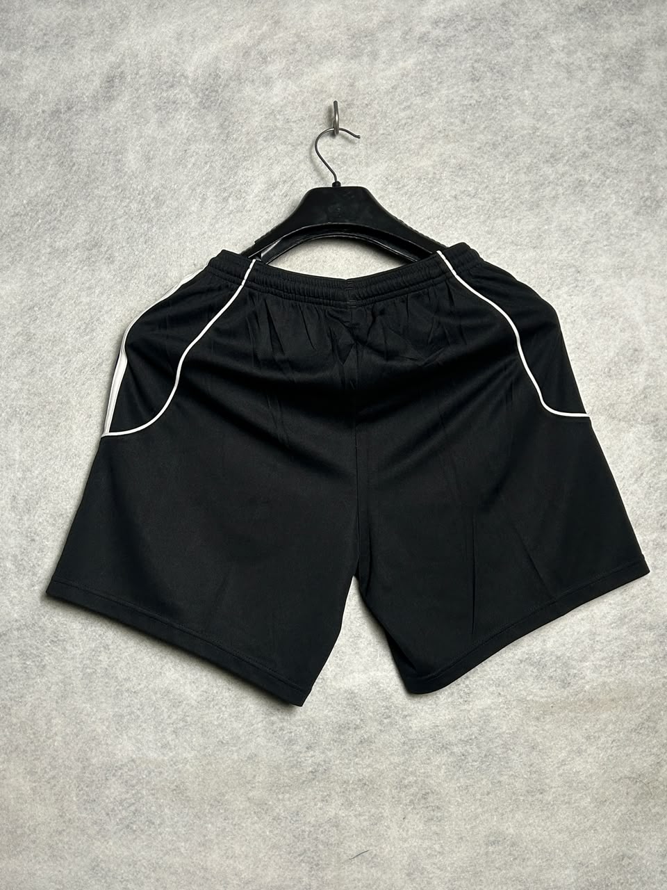 Adidas Black - XL