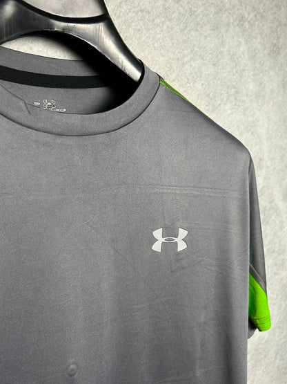 Under Armour Grey Round Neck - Medium