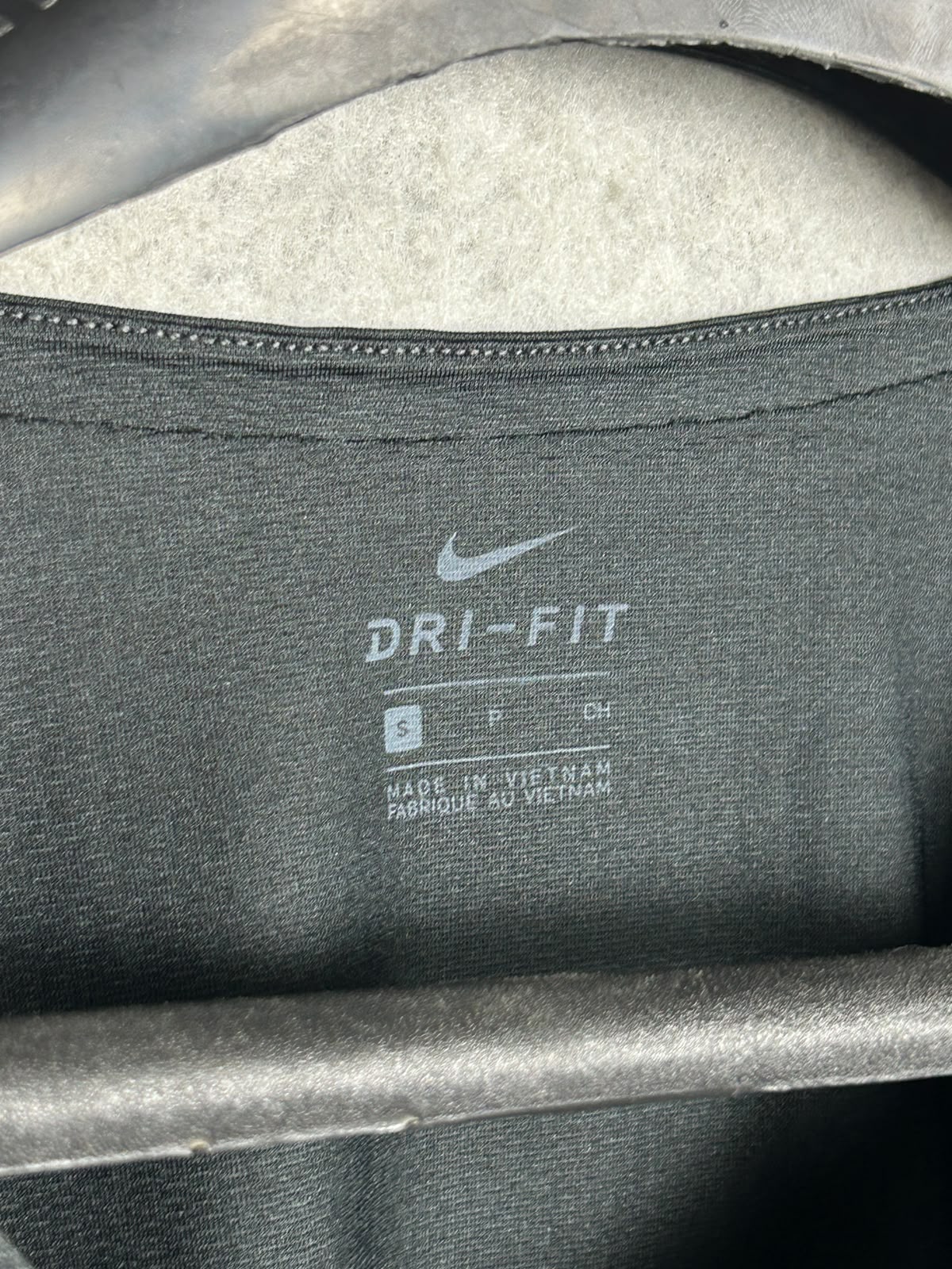 Nike Dri Fit Black Round Neck - Small