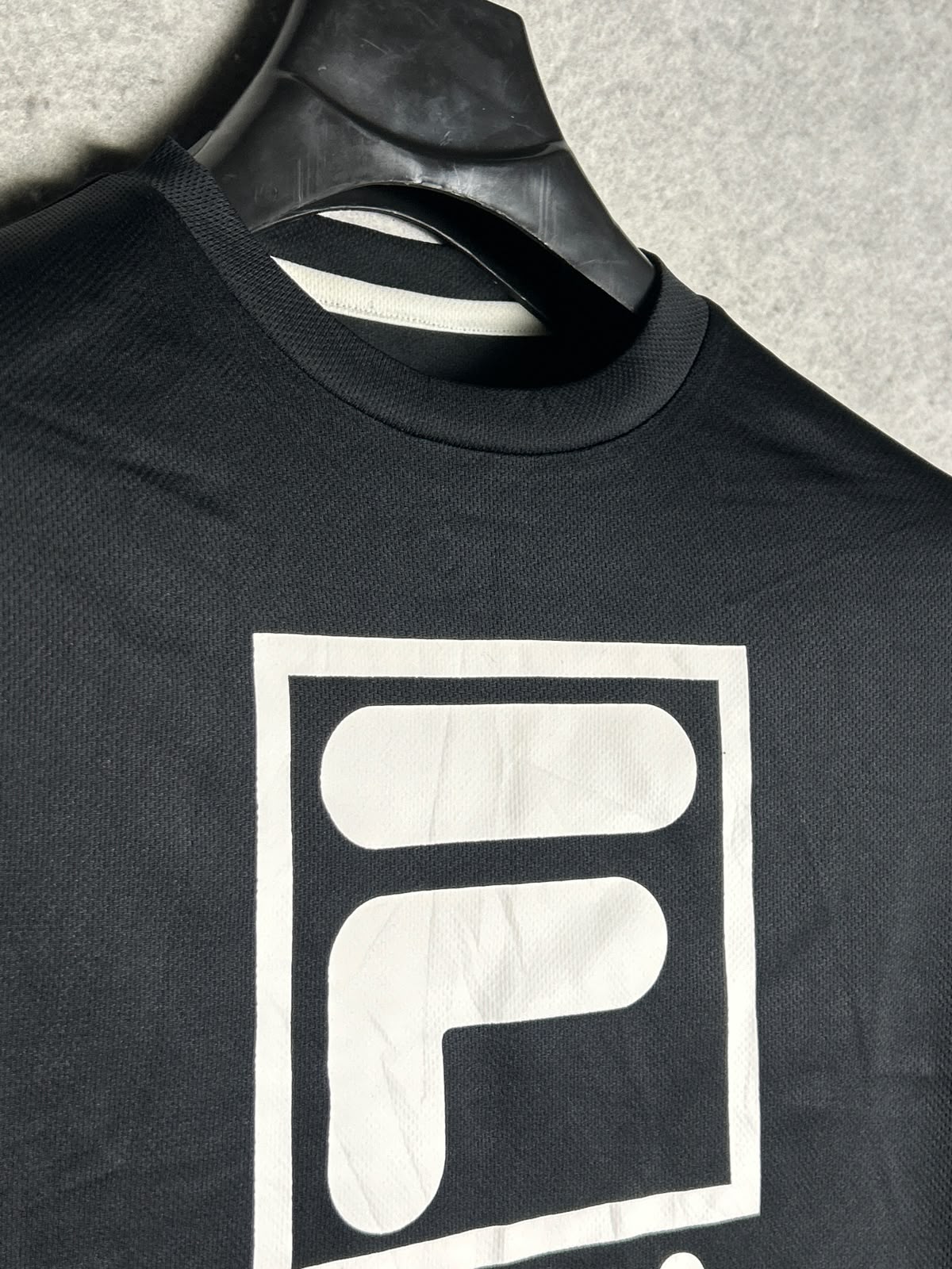 Fila Big Logo Black Round Neck - Large