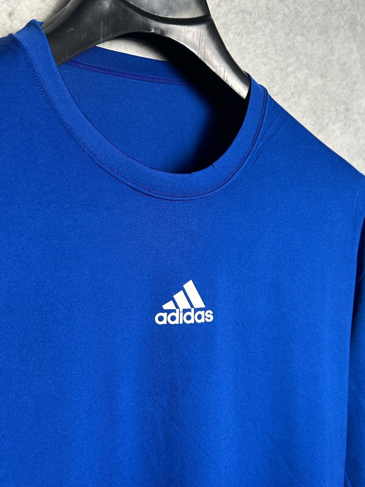 Adidas Blue Round Neck Full Sleeves - Large