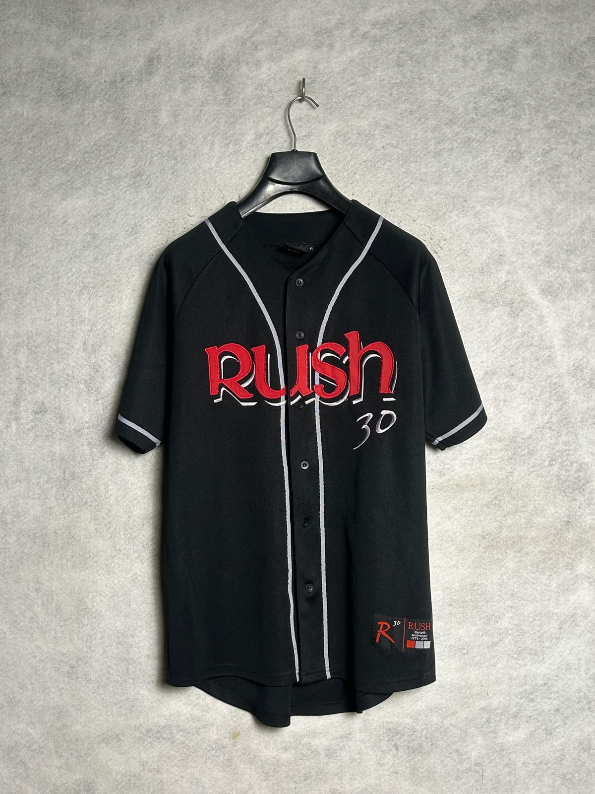 Rush 30 Big Logo Black - Medium