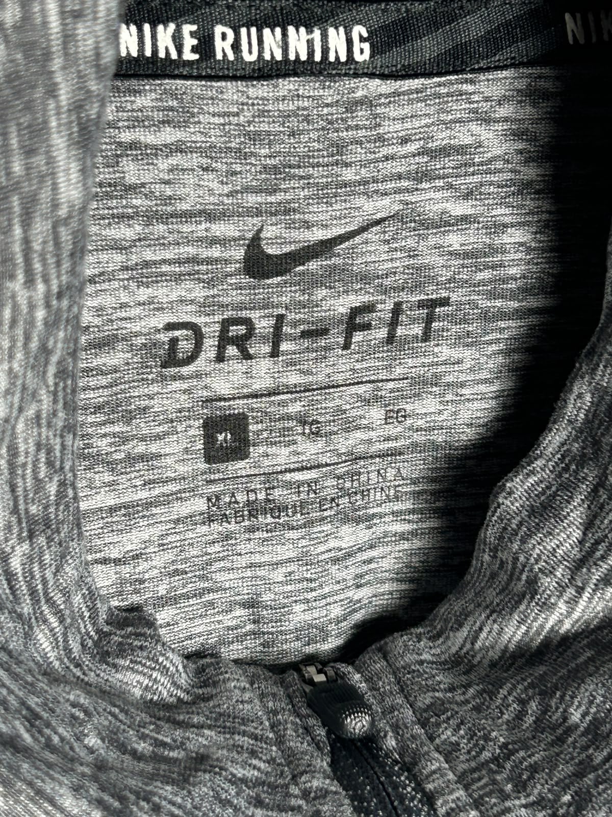 Nike Dri Fit Grey Half Zip - XL