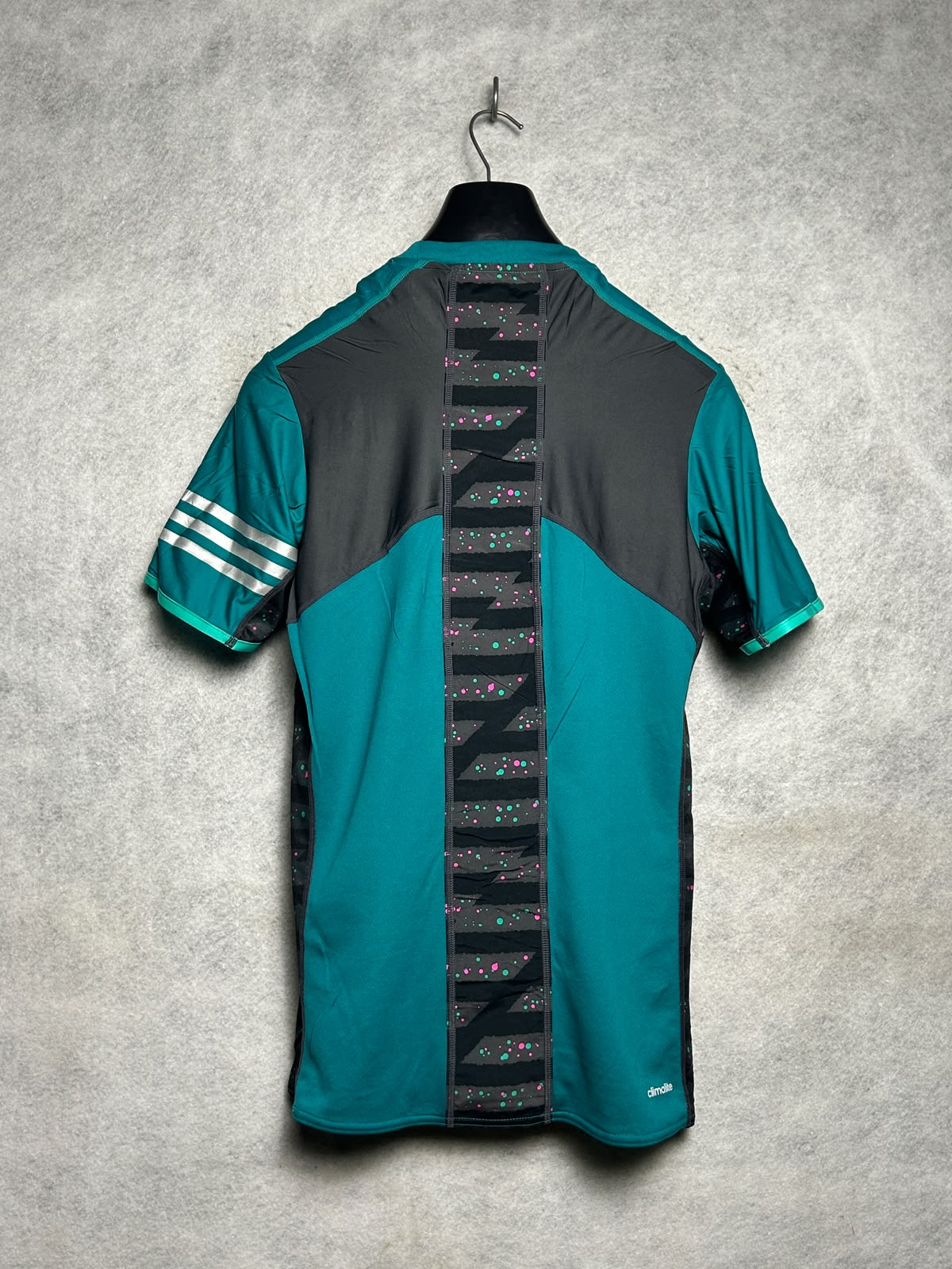 Adidas Climalite Round Neck - Large