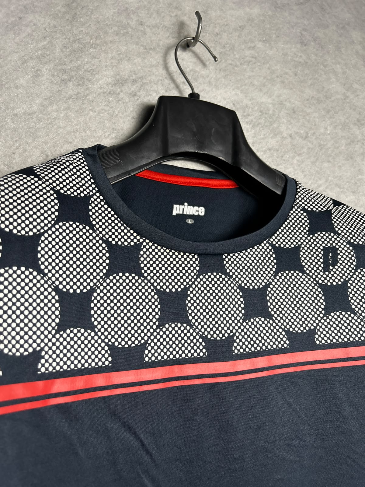 Prince Round Neck - Large