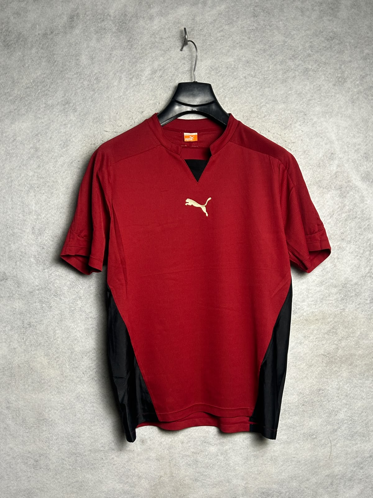 Puma Sport Life style Red V Neck - Medium