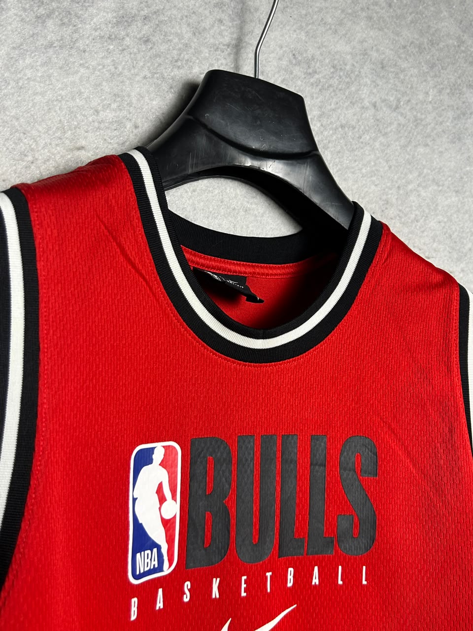 Nike Dri Fit Red Big Logo Bull - XL