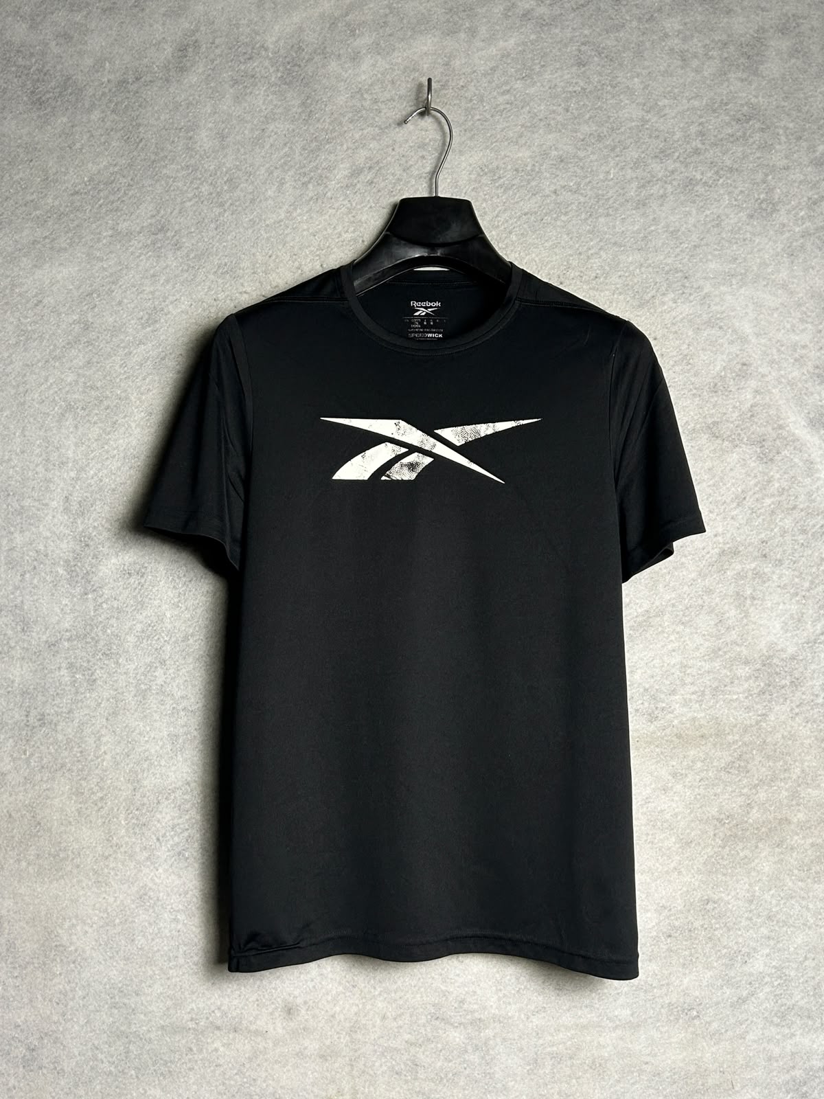 Reebok Big Logo Black Round Neck - Medium