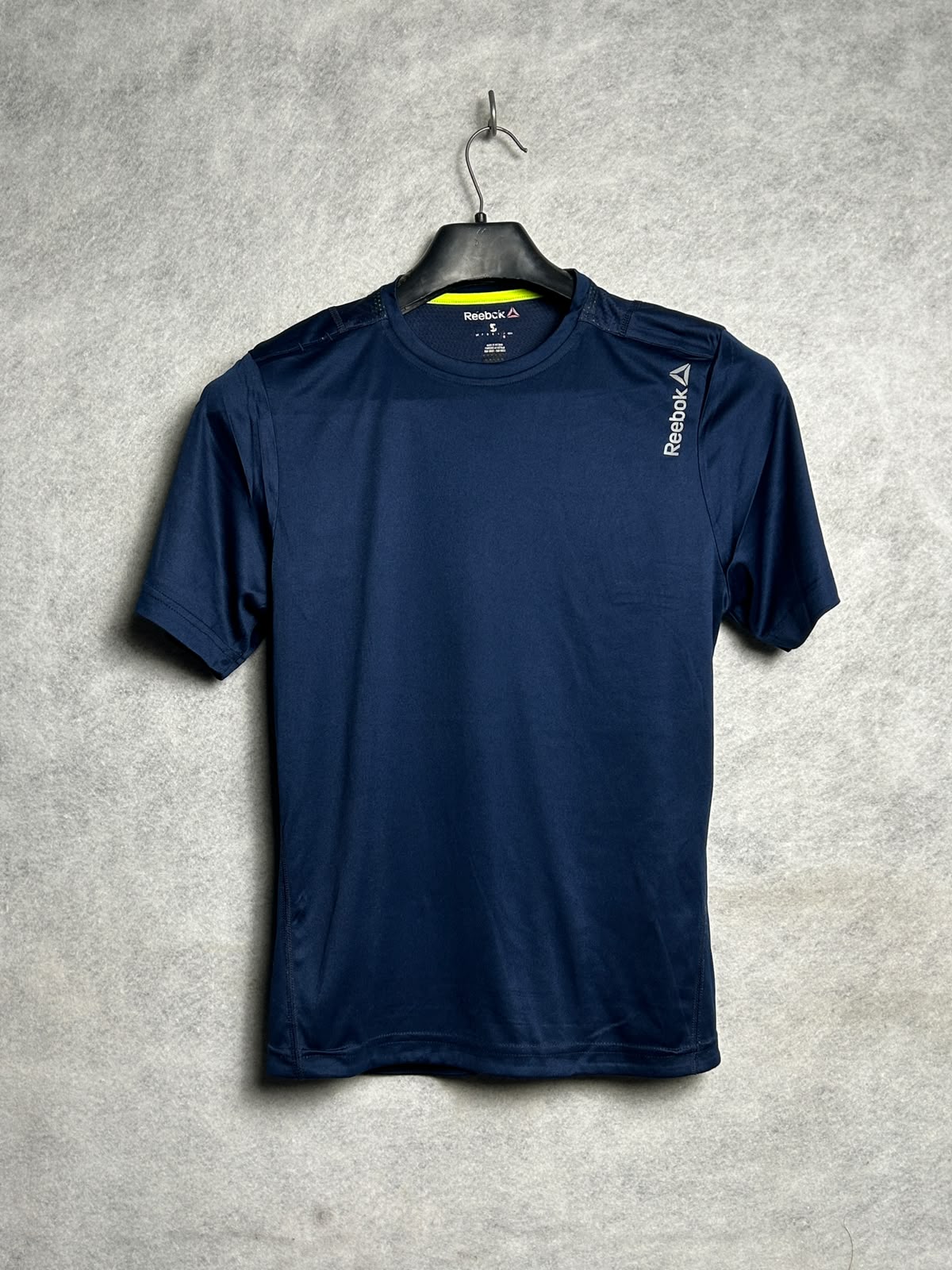 Reebok Blue Round Neck - Small