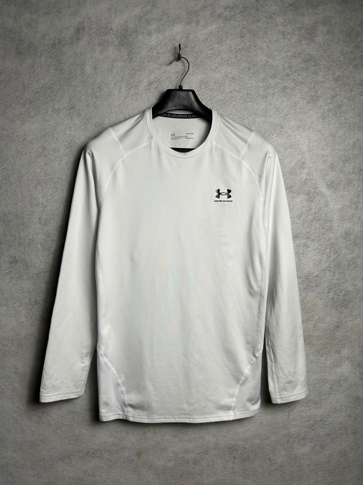 Under Armour Cold Gear White Fitted Round Neck Full Sleeves - Large