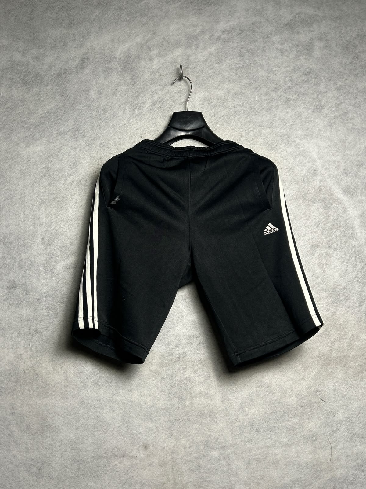 Adidas Black - Medium