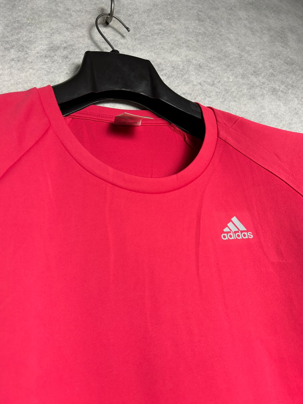 Adidas Round Neck - Large