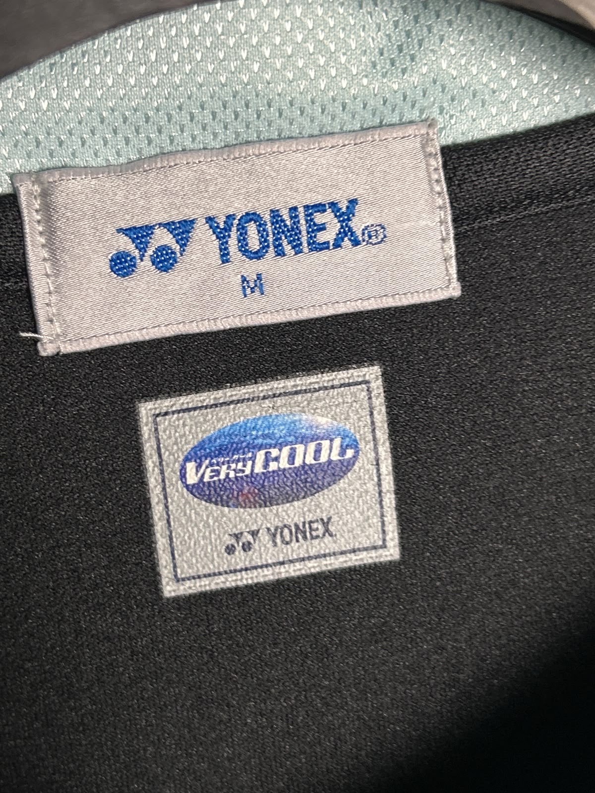 Yonex V Neck - Medium