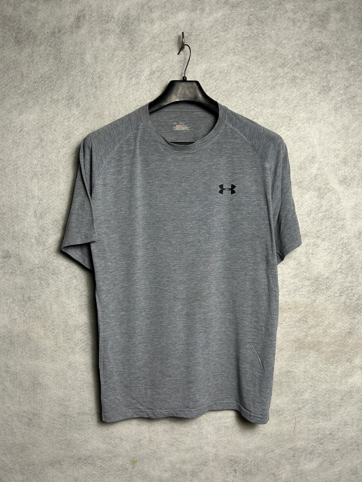 Under Armour Heat Gear Grey Round Neck - Large