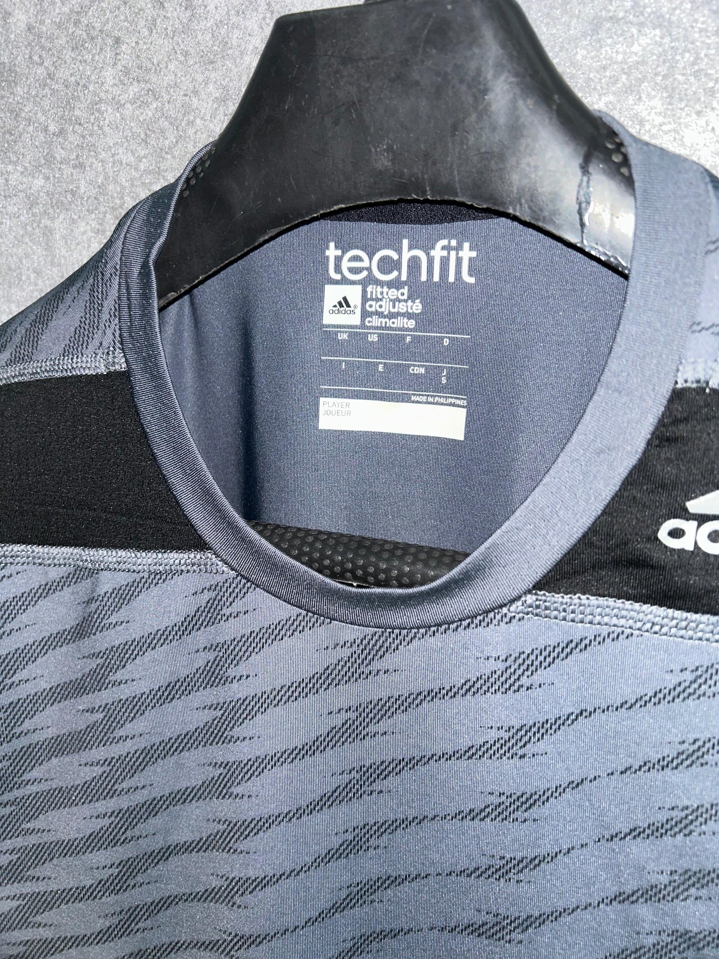 Adidas Techfit - Small